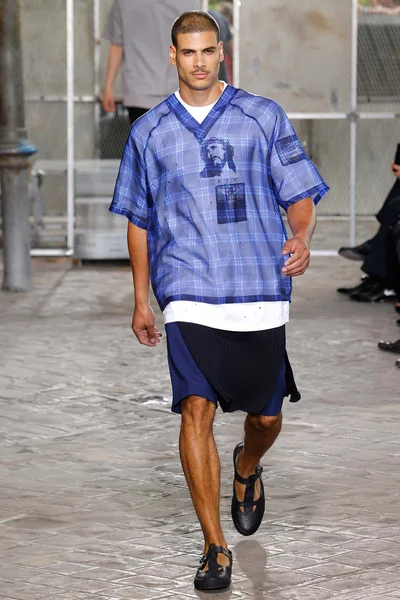 Look 21